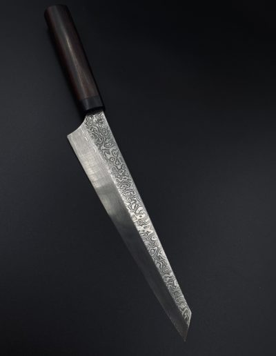 Japanische Rechtshandklinge 180 Lagen 22 cm mit Griff aus Palisander